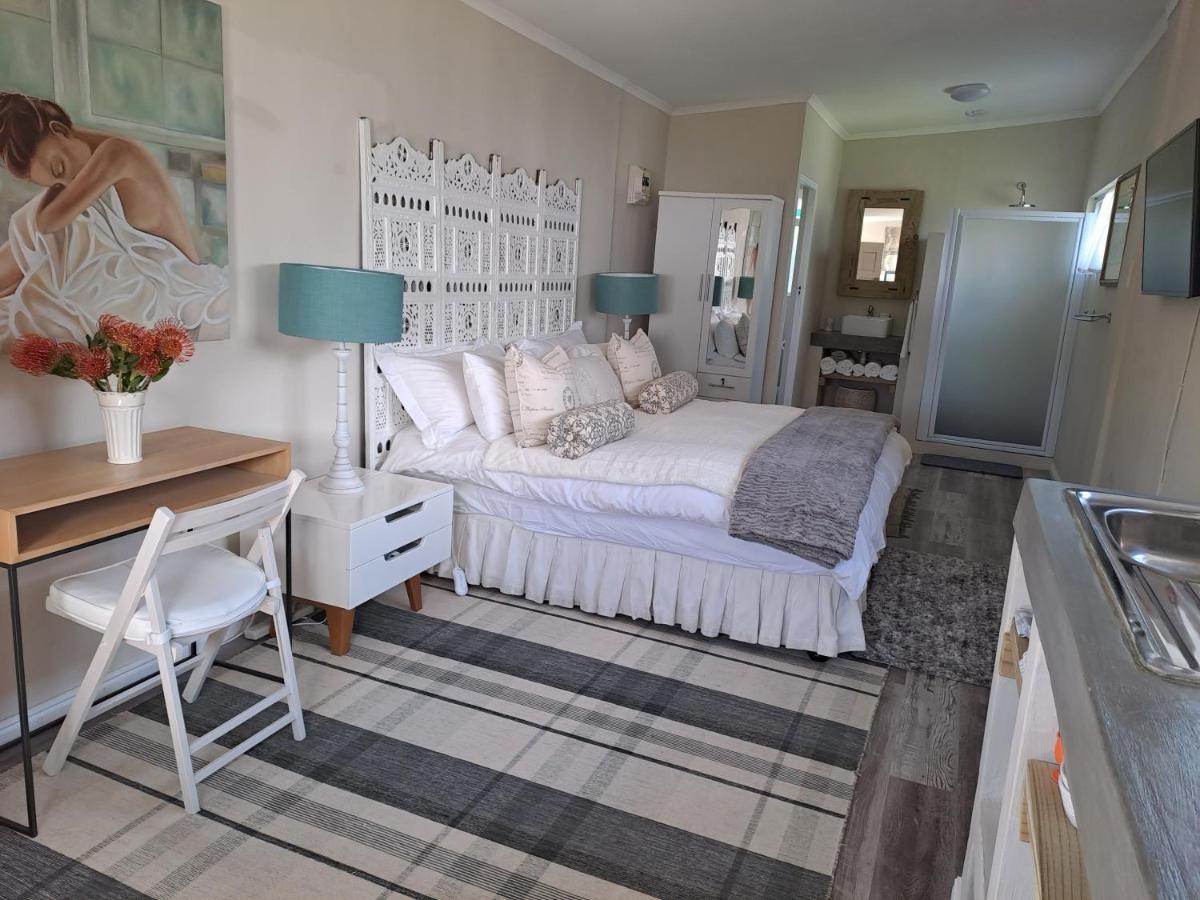 Milky Way Hotel Hermanus Exterior photo
