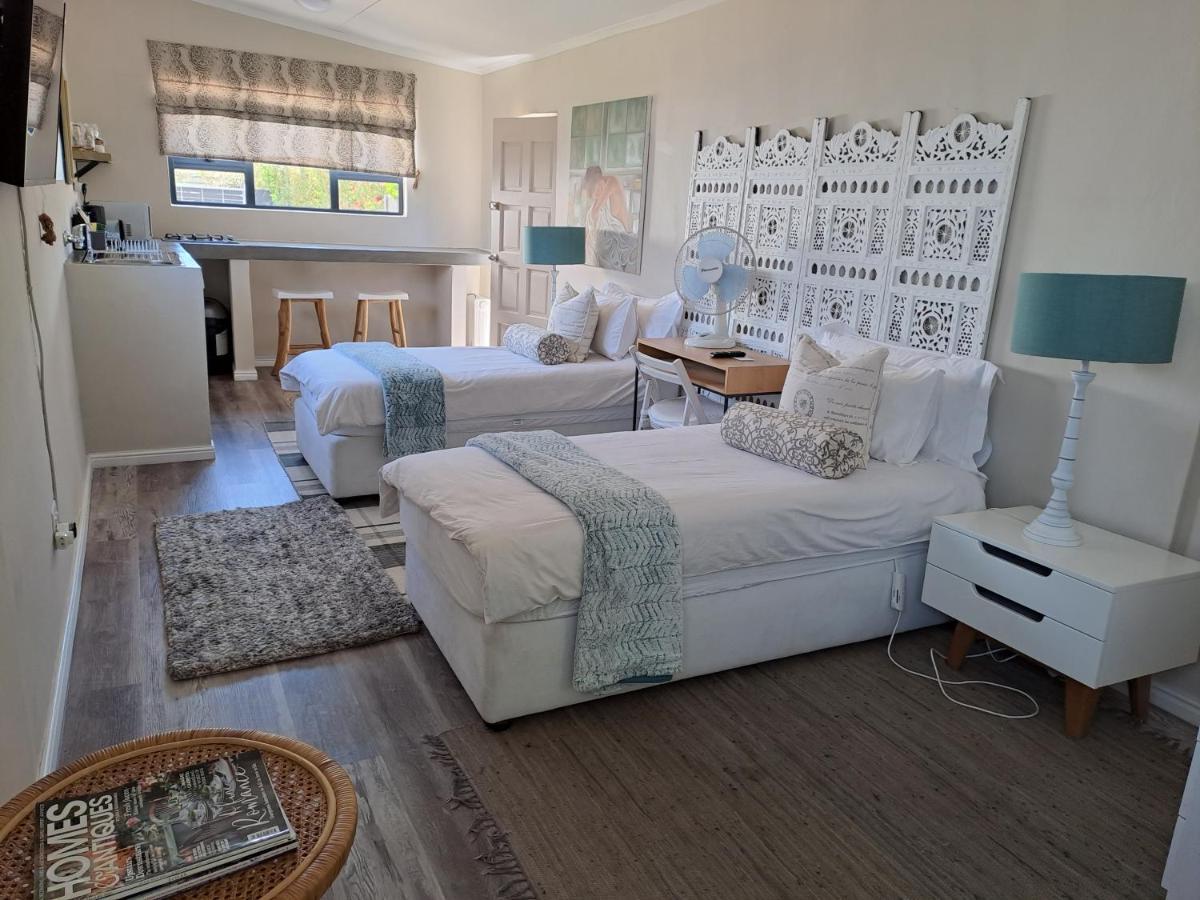 Milky Way Hotel Hermanus Exterior photo
